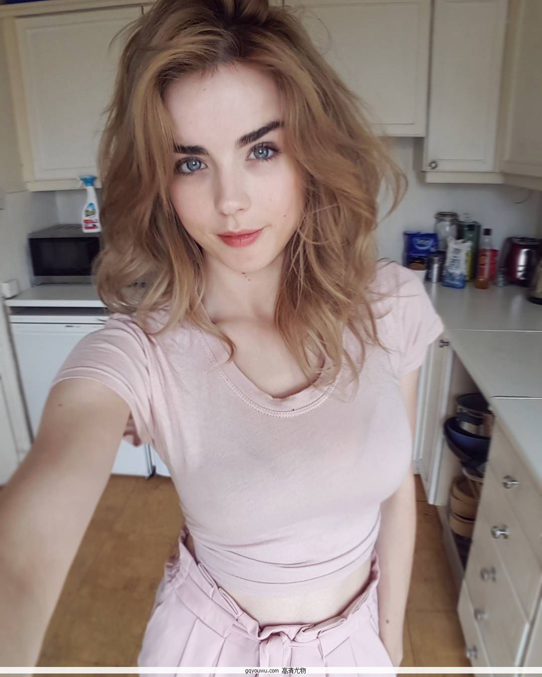 Danielle Sharp- ӢԸеѧ